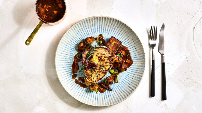 Porsaan fileepihvi, fondant-perunaa ja Sauce Robert