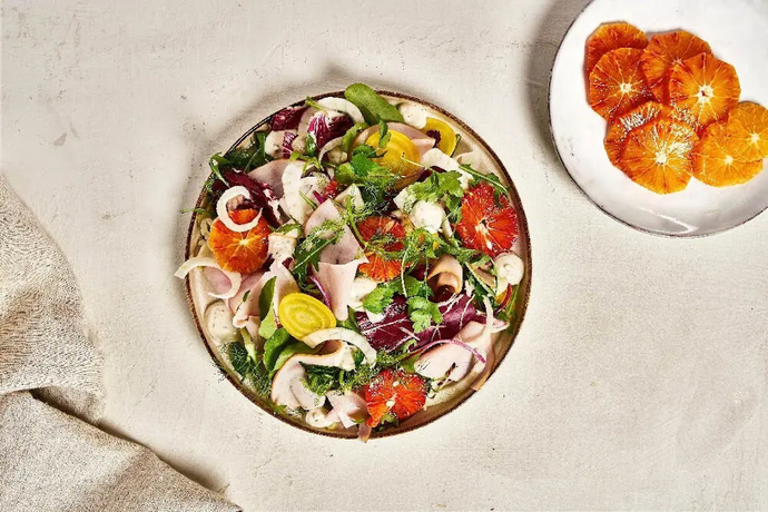 Jouluinen kalkkuna-veriappelsiinisalaatti