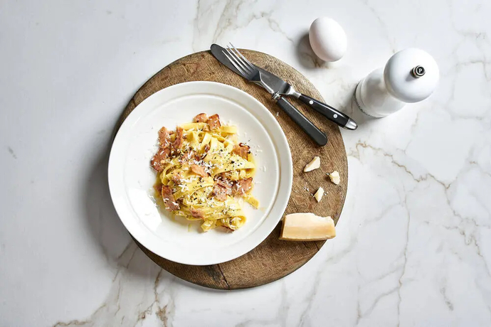 Kana-pekoni Carbonara