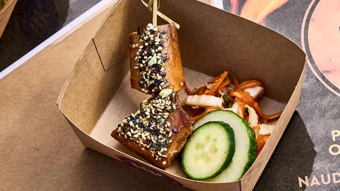 Naudan kieltä BBQ Ponzu, Furikakea ja tuore kimchiä